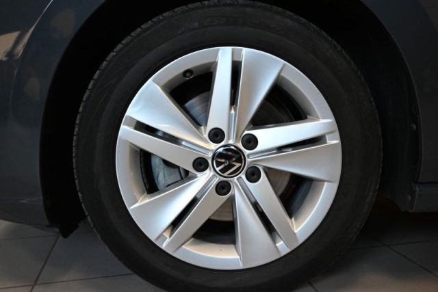 VOLKSWAGEN Golf usata 12