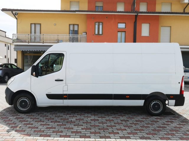OPEL Movano usata, con Autoradio