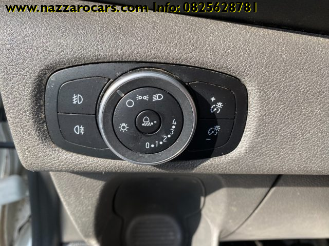FORD Transit Custom usata, con Volante multifunzione