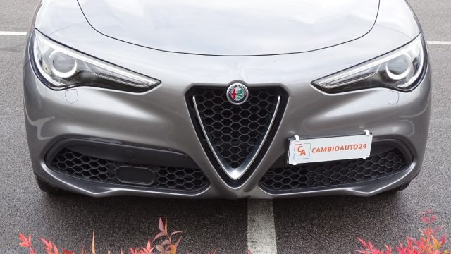 ALFA ROMEO Stelvio usata, con Specchietti laterali elettrici