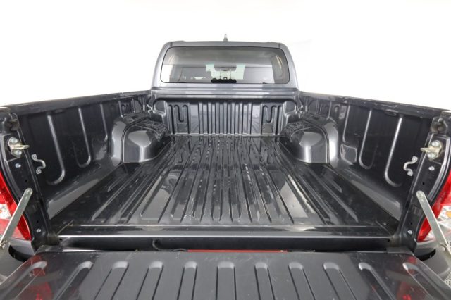 TOYOTA Hilux usata 6