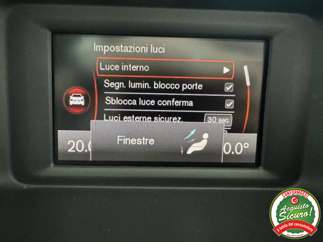 VOLVO V40 usata, con Volante in pelle