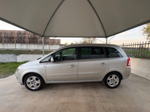 OPEL Zafira usata, con Boardcomputer