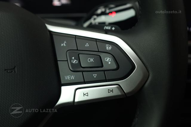 VOLKSWAGEN Passat usata, con Hill holder