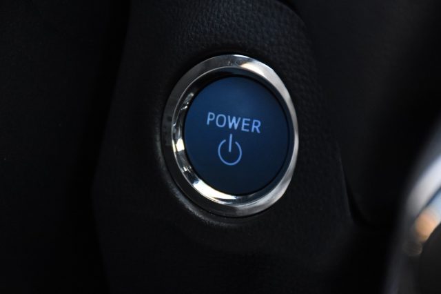 TOYOTA RAV 4 MY23 usata, con Controllo vocale