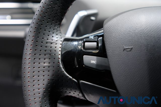 PEUGEOT 308 usata, con Leve al volante