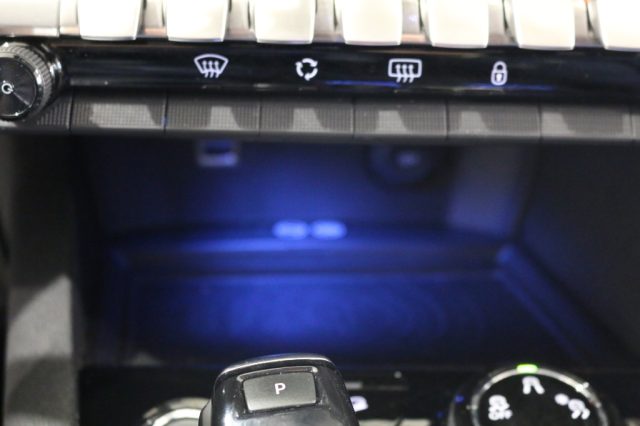 PEUGEOT 5008 usata 32