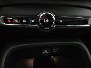 VOLVO XC40 usata, con Touch screen