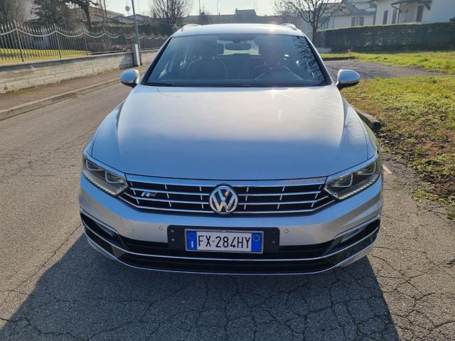 VOLKSWAGEN Passat Variant usata, con Airbag laterali