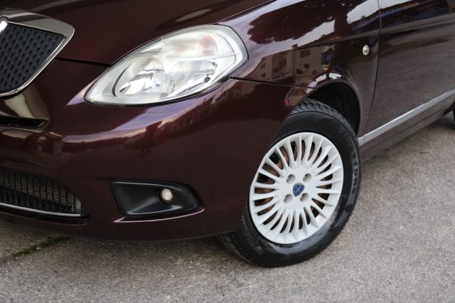 LANCIA Ypsilon usata, con Volante in pelle