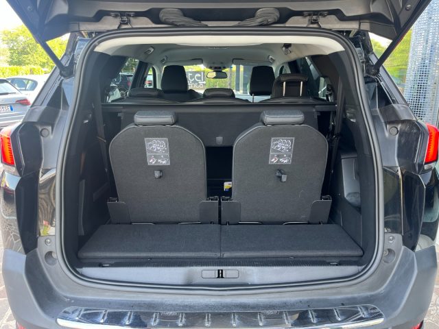 PEUGEOT 5008 usata, con Alzacristalli elettrici