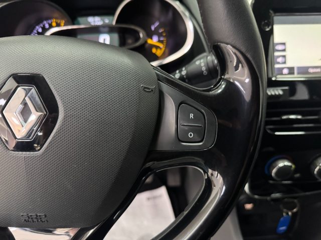 RENAULT Clio usata, con Airbag testa