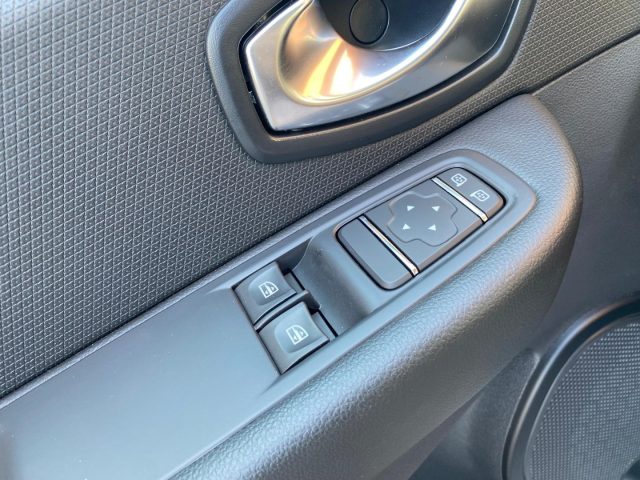 RENAULT Clio usata, con Sistema di navigazione