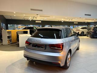 AUDI A1 usata, con Autoradio