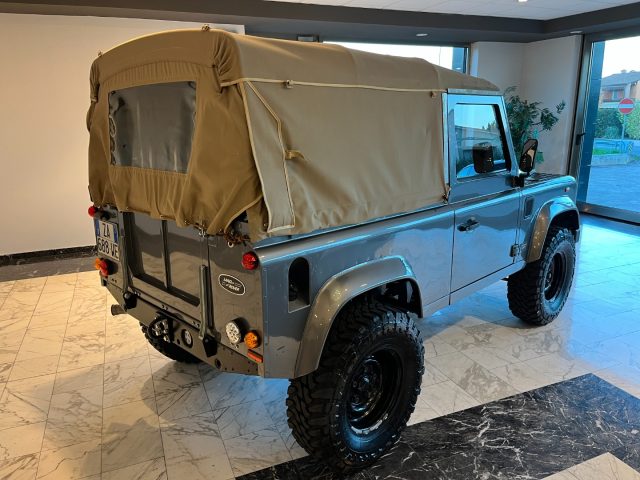 LAND ROVER Defender usata 35