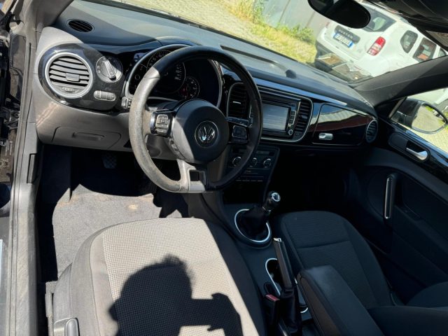 VOLKSWAGEN Maggiolino usata, con USB
