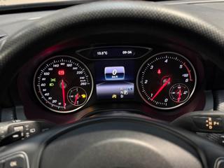 MERCEDES-BENZ A 160 usata, con Sedile posteriore sdoppiato