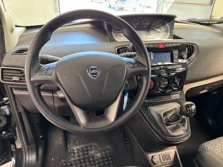LANCIA Ypsilon usata, con Autoradio digitale