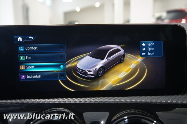 MERCEDES-BENZ A 180 usata, con Sensori di parcheggio posteriori