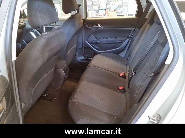 PEUGEOT 308 usata, con Volante in pelle