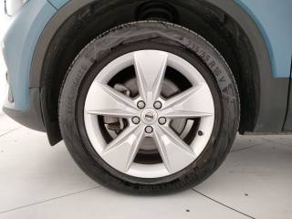 VOLVO XC40 usata, con Volante in pelle
