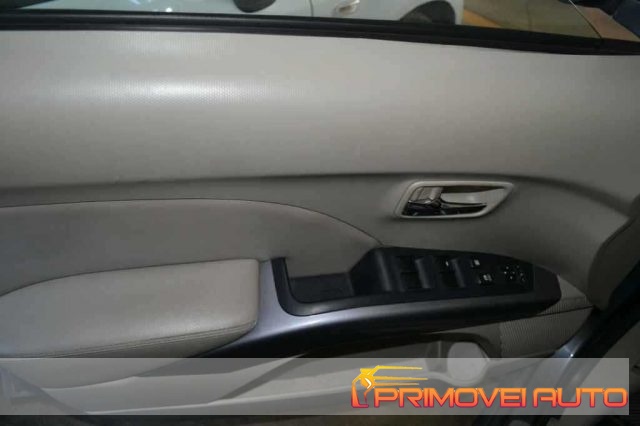 MITSUBISHI Outlander usata, con Controllo trazione