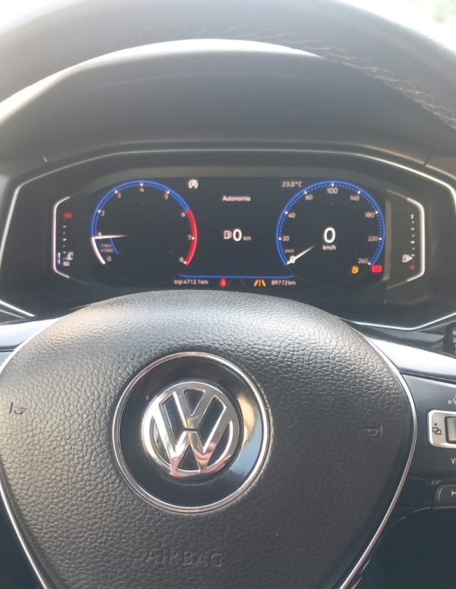 VOLKSWAGEN T-Roc usata, con Controllo trazione