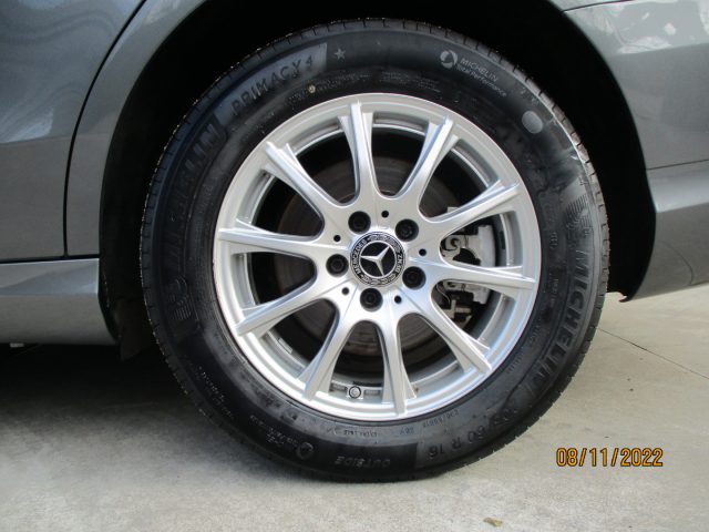 MERCEDES-BENZ C 200 usata, con Sistema di navigazione