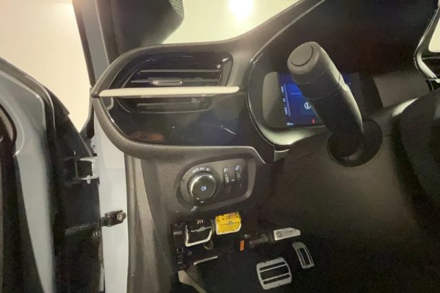 OPEL Corsa usata, con Servosterzo