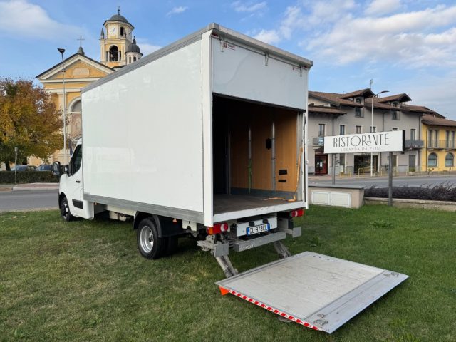 RENAULT Master usata, con Autoradio digitale
