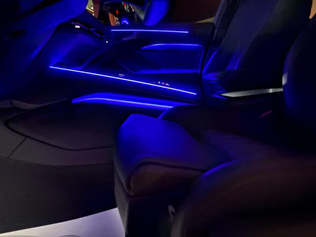 AUDI A6 usata, con Sensori di parcheggio anteriori