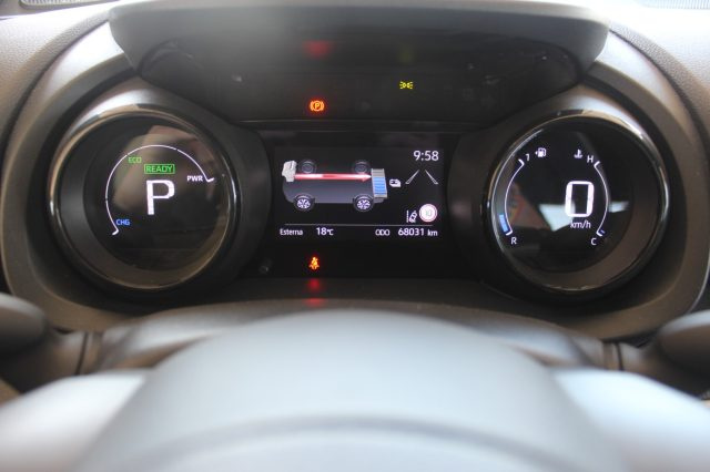 TOYOTA Yaris usata, con Controllo elettronico della corsia