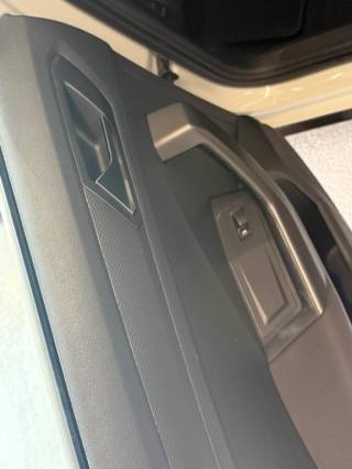 VOLKSWAGEN T-Roc usata, con Servosterzo