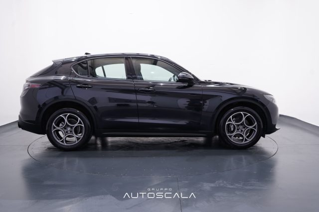 ALFA ROMEO Stelvio usata, con Cerchi in lega