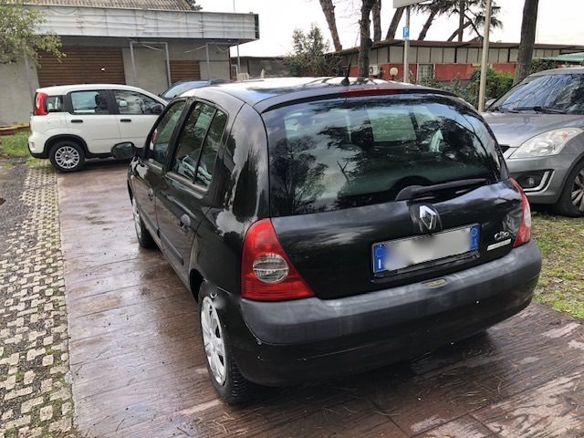 RENAULT Clio usata, con Climatizzatore