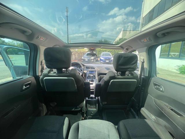 PEUGEOT 5008 usata, con Sensore di pioggia