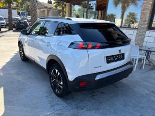 PEUGEOT 2008 usata, con Autoradio