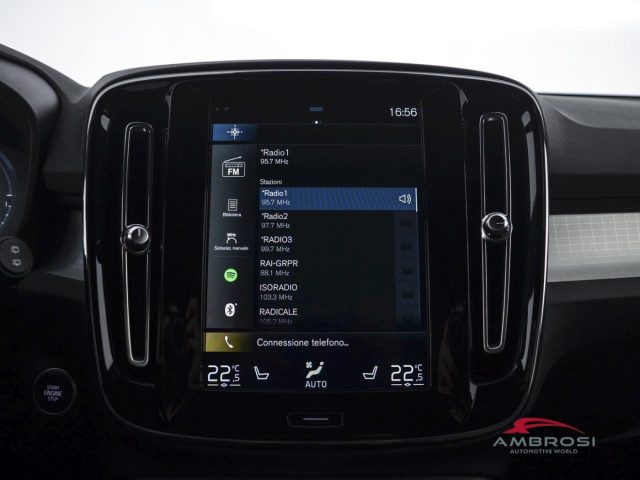 VOLVO XC40 usata 13