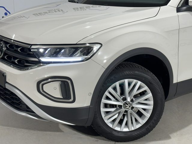 VOLKSWAGEN T-Roc usata, con Autoradio