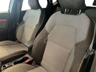 RENAULT Captur usata 28