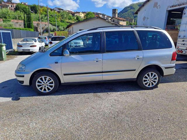 VOLKSWAGEN Sharan usata, con Boardcomputer