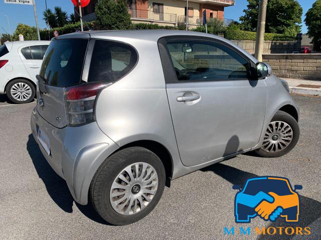 TOYOTA iQ usata, con Alzacristalli elettrici