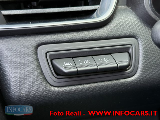 RENAULT Clio usata, con Luci diurne LED