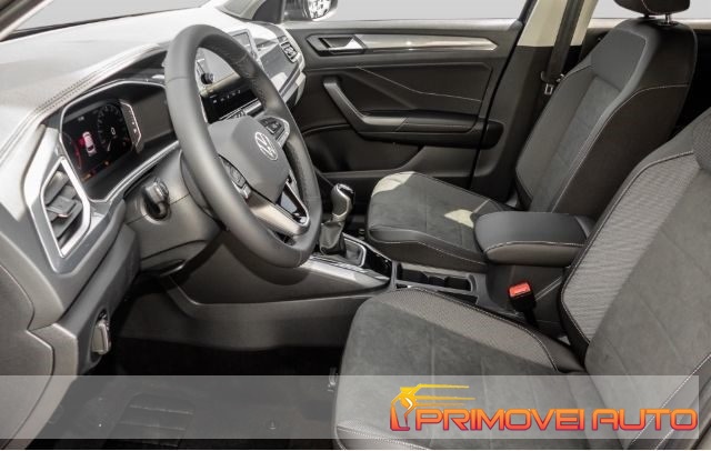 VOLKSWAGEN T-Roc usata, con Autoradio