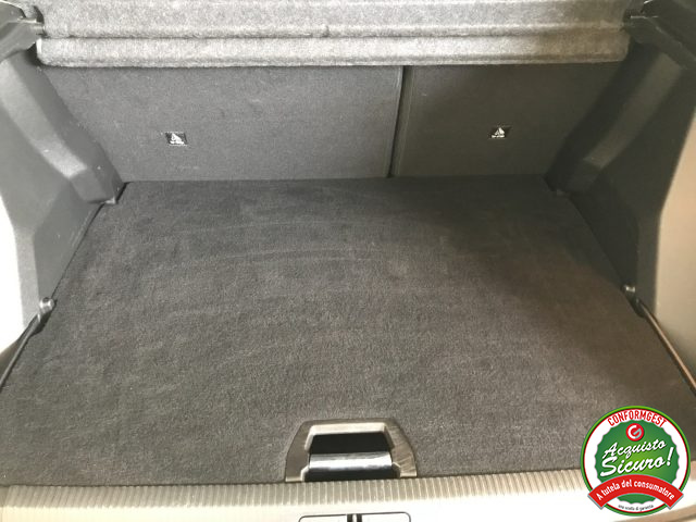 PEUGEOT 2008 usata, con Climatizzatore