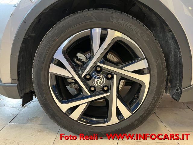TOYOTA C-HR usata, con Luci diurne LED