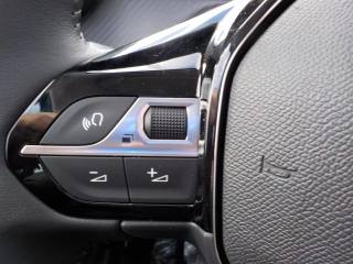 PEUGEOT 208 usata, con Isofix