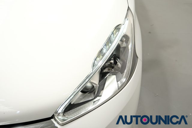 PEUGEOT 208 usata 44