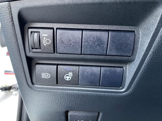 TOYOTA Yaris usata, con USB