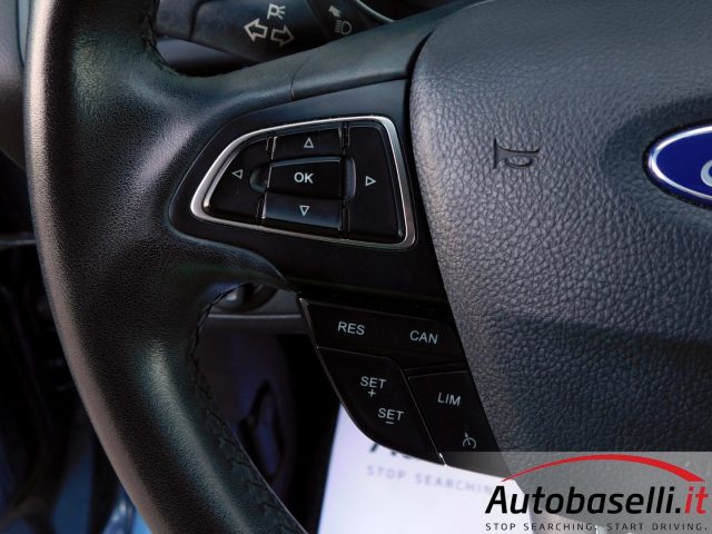 FORD Kuga usata, con Sistema di parcheggio automatico